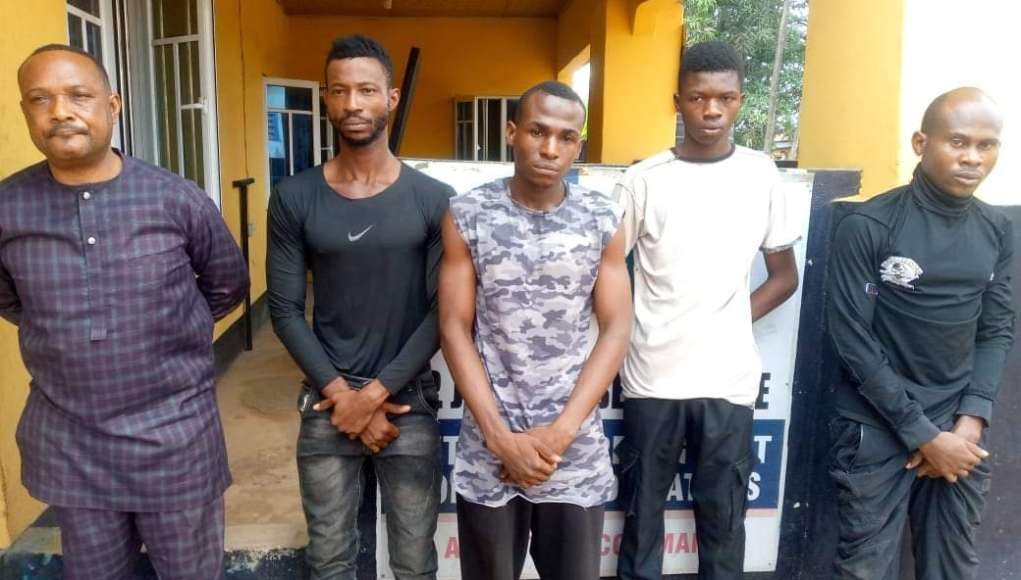 Police Arrest Suspected Thugs In Abia, Recover Firearms (Photos)