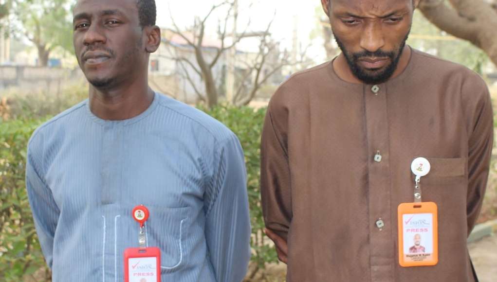 Two Fake Journalists Buy Bag Of Rice With Fake Bank Alert In Kano (Photo)