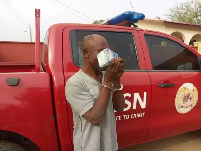 Naira Notes Scarcity: Amotekun Arrests Man With Fake N250,000 New Notes