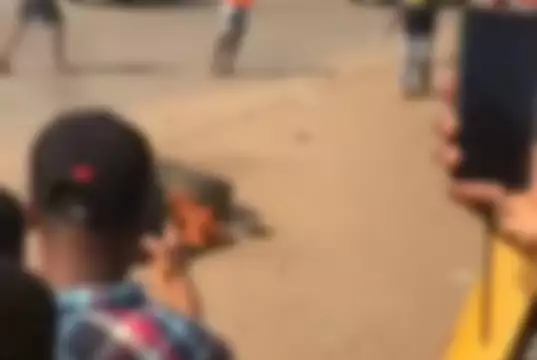 Sit-At-Home Enforcer Burnt Alive By Mob In Anambra Sit-At-Home Enforcer Burnt Alive By Mob In Anambra