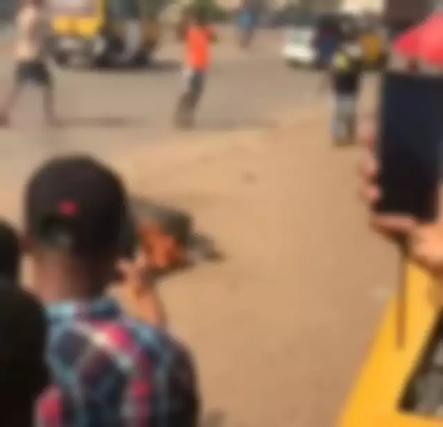 Sit-At-Home Enforcer Burnt Alive By Mob In Anambra Sit-At-Home Enforcer Burnt Alive By Mob In Anambra