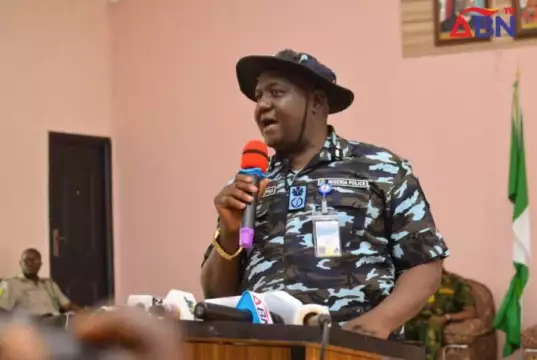 Easter: CP Assures Abians Of Adequate Security, Warns Criminal Elements Abia Guber Candidates Sign Peace Pact Ahead Of March 18, As Police Vow Not To Compromise Security (Photos, Video)