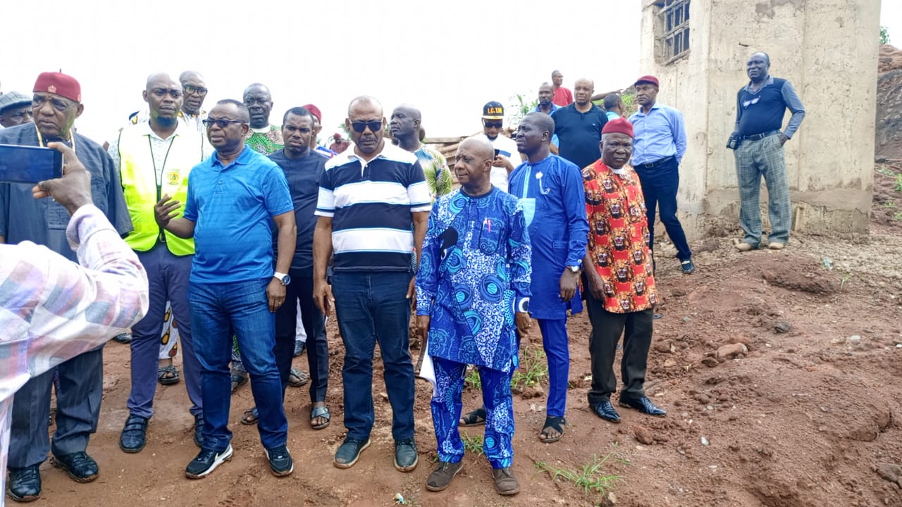 Rep Sam Onuigbo in company of HRH Eze Ironsi, Engr Chidi, Site Engr from the Fed Min Of Works & Housing, Matthew Ifenkwe (PG, OCWA), Chief Liaison Officer - Evang Abraham Osondu inspecting the on-going erosion control work at Km 10 along Umuahia-Ikwuano-Ikot-Ekpene Federal Road on April 11, 2023