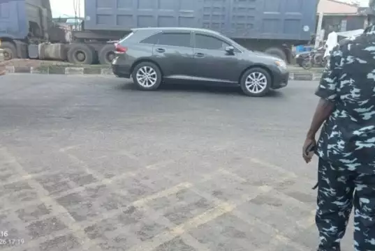 Robbers Attack Hausa Bizman In Ogun, Cart Away $11m Robbers Attack Hausa Bizman In Ogun, Cart Away $11m