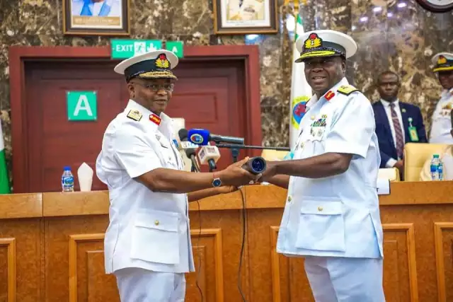 Frm CNS Gambo Hands Over To New CNS Ogalla