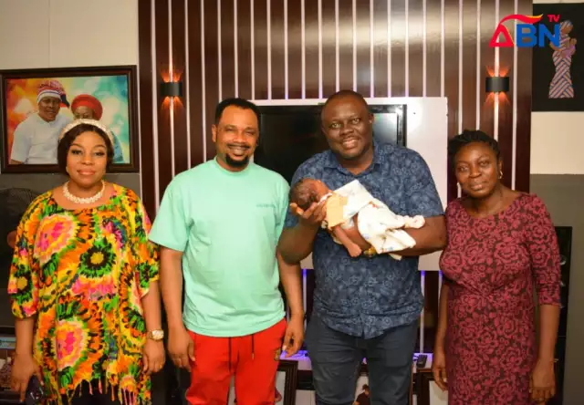 PHOTOS: Popular Clergy Rev. Uche Ume Visits Journalist, Okali Who Welcomed Baby After 11 Years PHOTOS: Popular Clergy Rev. Uche Ume Visits Journalist, Okali Who Welcomed Baby After 11 Years