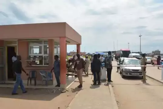 FG Approves Seme Border Reopening For Vehicle Importation