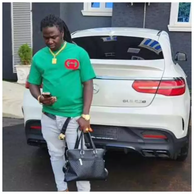 Popular Anambra Native Doctor, ‘Akwa Okuko Tiwara Aki’ Kidnapped, Personal Security Shot Dead Popular Anambra Native Doctor, ‘Akwa Okuko’ Kidnapped, Personal Security Shot Dead