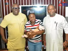 Mascot Uzor-Kalu Visits Journalist Who Welcomed First Child 11 Years After Marriage (Photos, Video) Mascot Uzor-Kalu Visits Journalist Who Welcomed First Child 11 Years After Marriage (Photos)