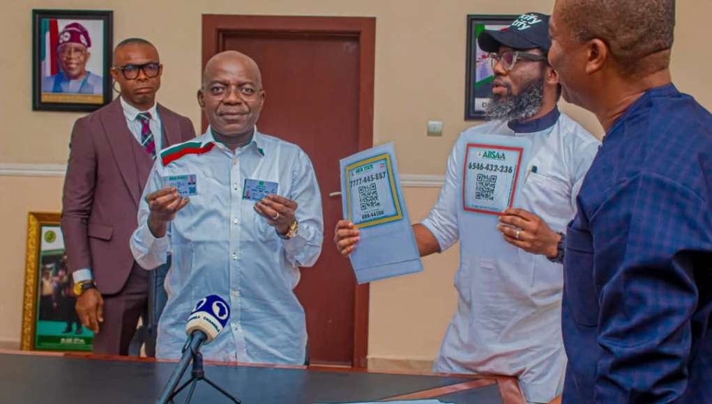 Gov. Otti Unveils Digital Tax Collection System For Transporters, Traders, It'll Reduce Fraud