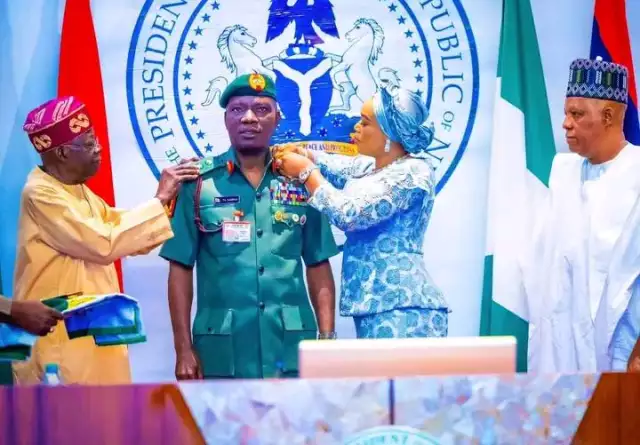 President Tinubu Decorates Service Chiefs With New Ranks (PHOTOS) President Tinubu Decorates Service Chiefs With New Ranks (PHOTOS)