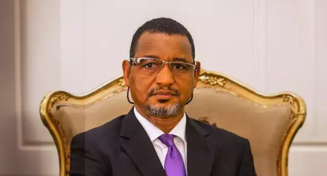 Hours After Ganduje’s Emergence As National Chairman, APC Legal Adviser Quits