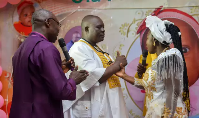 11th Marriage Anniversary: ABN TV Boss Okali, Wife Renew Marital Vow With Dedication Of Their First Baby 11th Marriage Anniversary: ABN TV Boss Okali, Wife Renew Marital Vow With Dedication Of Their First Baby
