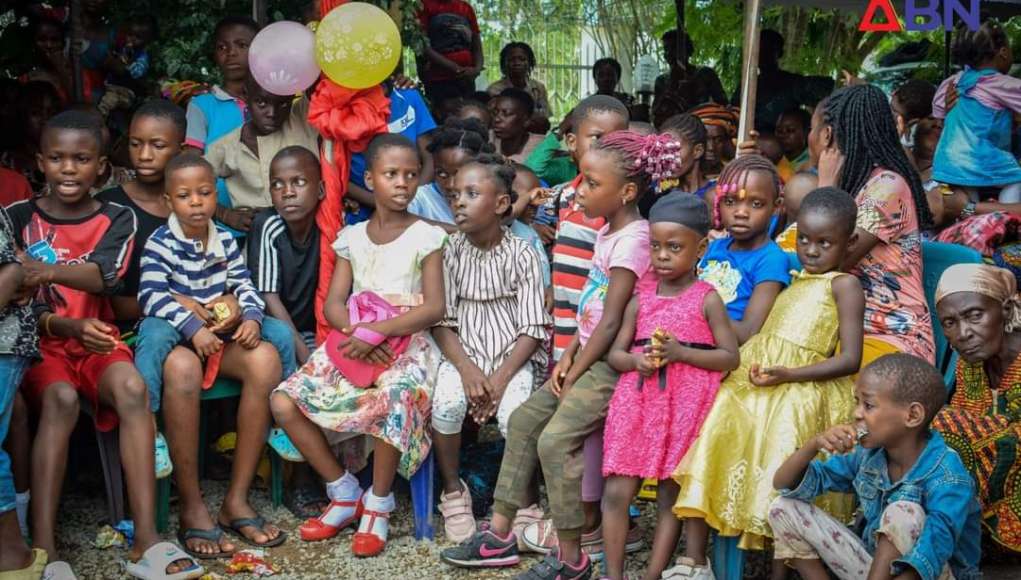 Lots Of Gifts As Back To School Carnival Holds In Umuahia (PHOTOS)