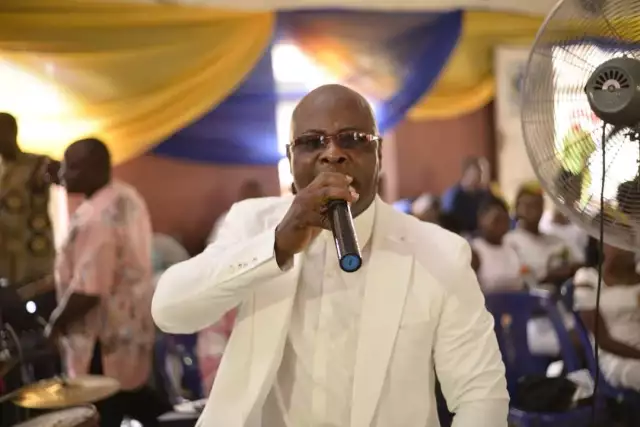 “Ifeanyi Don’t Pay A Dime”, How Felix Ndukwe Performed At OlaPre’s Dedication In Umuahia Free Of Charge "Ifeanyi Don't Pay A Dime", How Felix Ndukwe Performed At OlaPre's Dedication In Umuahia Free Of Charge