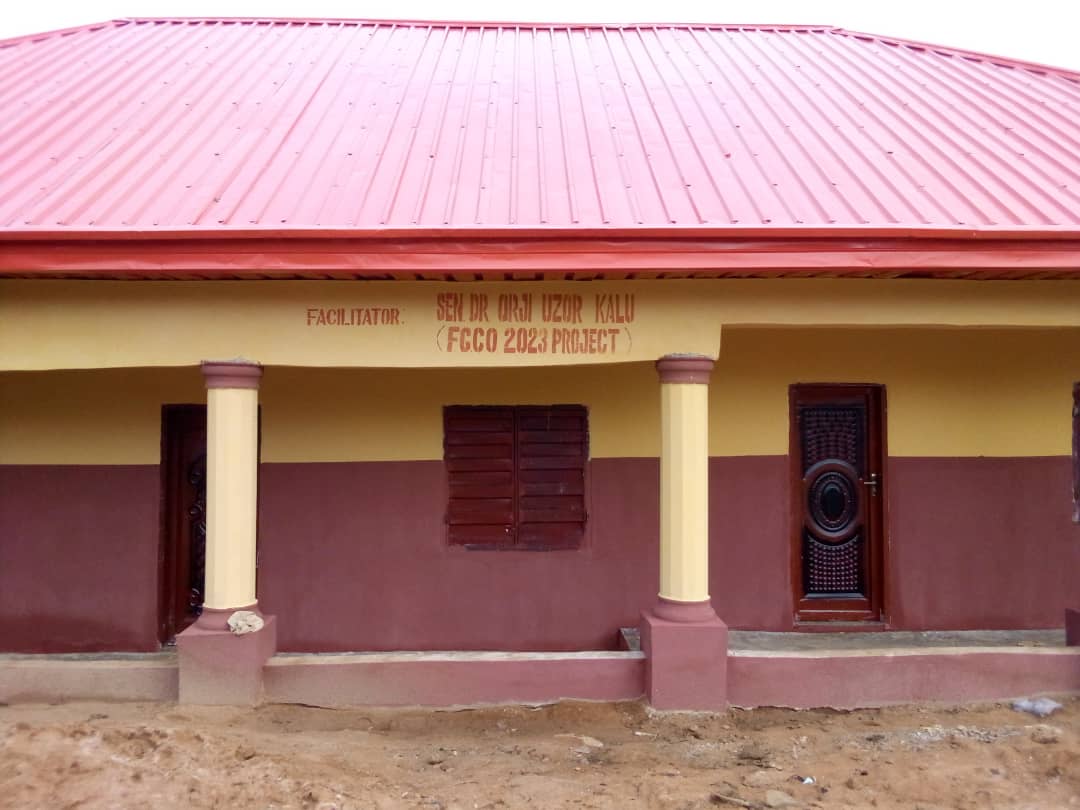 Abia North: Excitement In Ndi Okpo Ihechiowa, Okagwe Ohafia As Sen. Kalu Erects New Blocks Of Classrooms