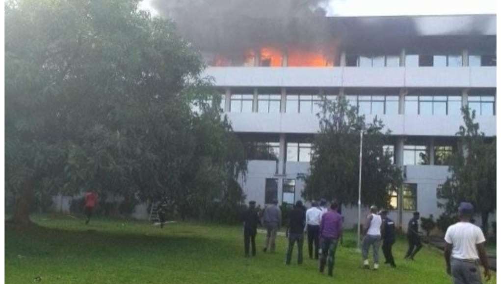Supreme Court Of Nigeria Complex On Fire