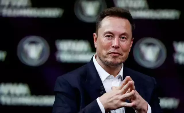 Musk Plans To Charge Twitter Users Monthly Subscription Fee