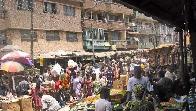 Lagos Govt Seals Alade Market In Ikeja For Environmental Offences Lagos Govt Seals Alade Market In Ikeja For Environmental Offences