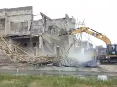 Lagos Govt. Resumes Demolition Of Illegal Structures In Lekki Lagos Resumes Demolition Of Illegal Structures In Lekki