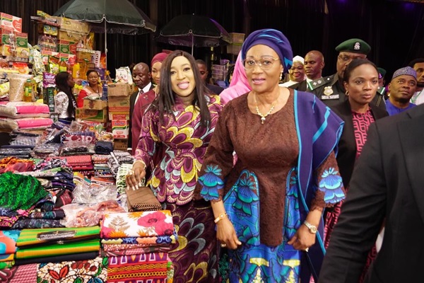 First Lady Launches Market-Moni Scheme, Gives Cheques To Beneficiaries  In Abuja