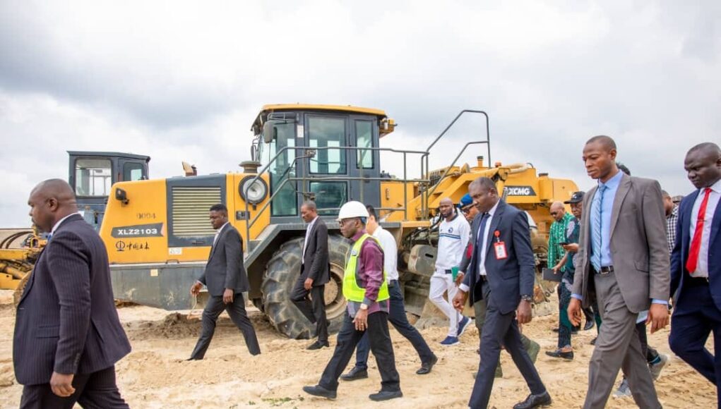 Gov. Otti Takes Inspection Tour Of Aba-Port Harcourt Expressway Reconstruction Project (Photos)