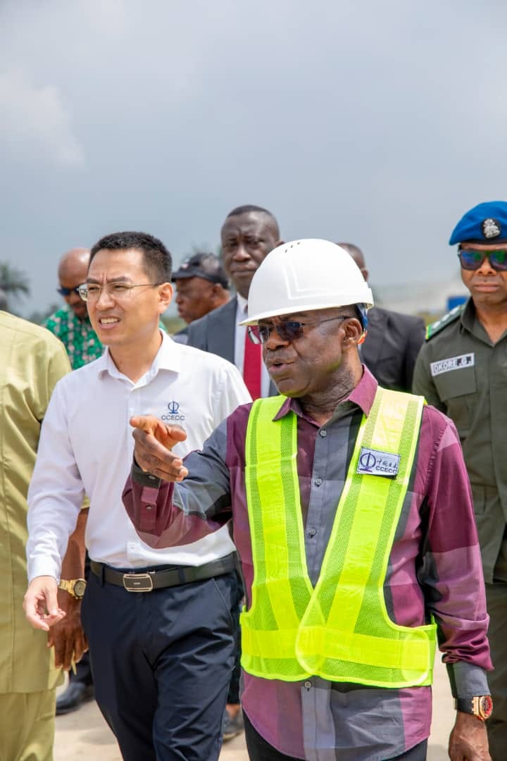 Gov. Otti Takes Inspection Tour Of Aba-Port Harcourt Expressway Reconstruction Project (Photos)