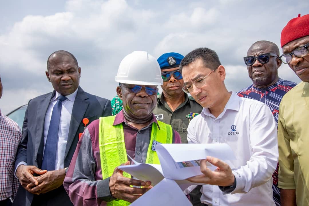 Gov. Otti Takes Inspection Tour Of Aba-Port Harcourt Expressway Reconstruction Project (Photos)