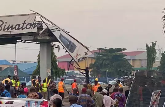 Pedestrian Bridge Collapses In Lagos, Injures Two