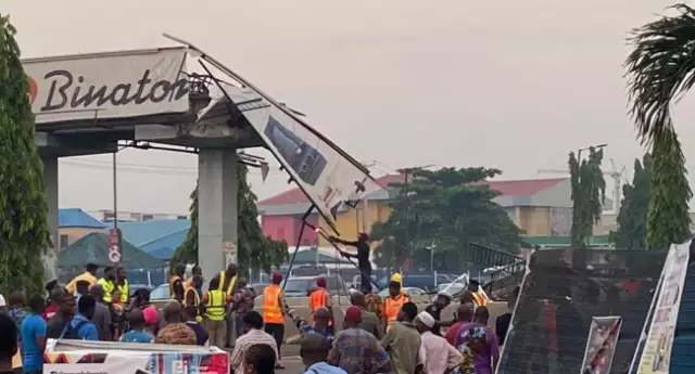 Pedestrian Bridge Collapses In Lagos, Injures Two