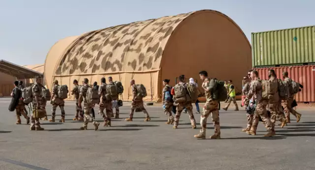 Last Batch Of French Troops Exit Niger