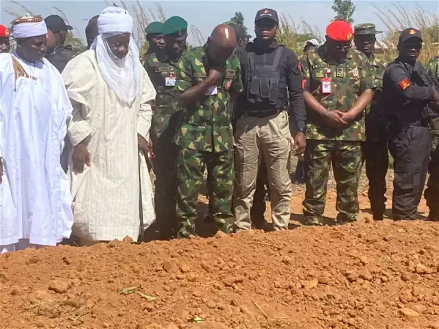 Chief Of Army Staff Leads Prayer At Mass Grave Of Those Killed In Kaduna Bombing