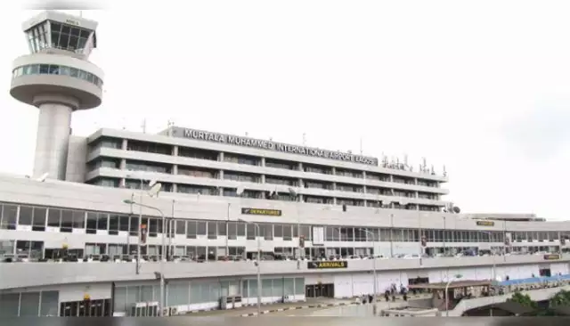 Excitement As Remodelled Lagos Airport’s Immigration Hall Hosts 1st Flight Clearance Excitement As Remodelled Lagos Airport’s Immigration Hall Hosts 1st Flight Clearance
