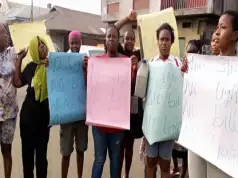 “The Heat Is Too Much, Our Husbands No Longer Touch Us” – Rivers Women Protest "The Heat Is Too Much, Our Husbands No Longer Touch" - Rivers Women Protest