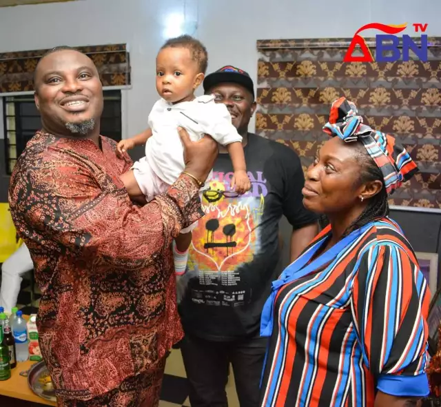 Don Lulu Meets With Baby OlaPre, Born After 11 Years Of Her Parents’ Marriage (Photos, Video) Don Lulu Meets With Baby OlaPre, Born After 11 Years Of Her Parents' Marriage (Photos, Video)