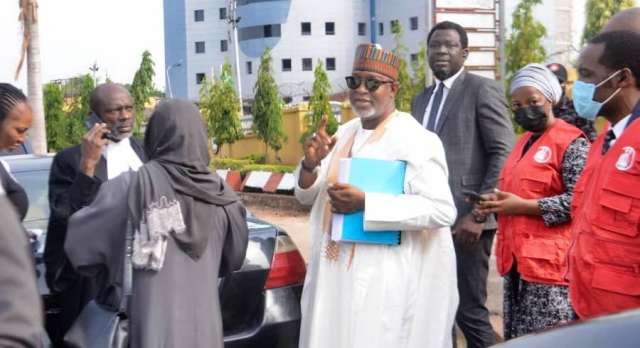Buhari's Former Minister, Hadi Sirika, Daughter And Co-Defendants Granted ₦100m Bail