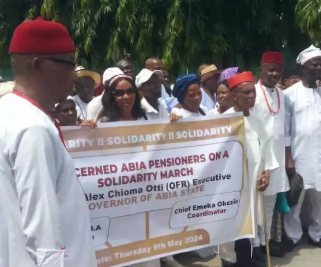 Abia Pensioners Show Appreciation For Governor Otti’s Payment Of Arrears, Full Monthly Pensions Abia Pensioners Show Appreciation For Governor Otti's Payment Of Arrears, Full Monthly Pensions
