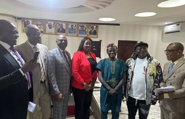 I’m Now A Police Ambassador, Portable Declares