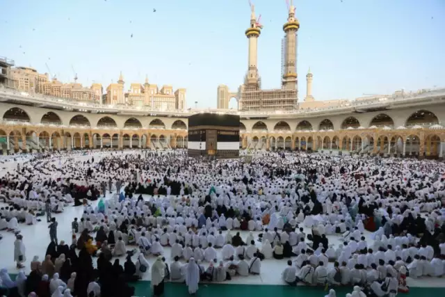 Saudi Arabia Welcomes One Million Pilgrims