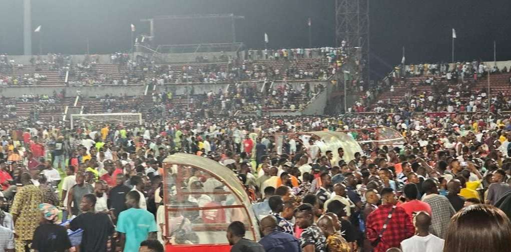Violence Erupts At Enugu Stadium As Fans Storm Pitch Over Controversial Penalty (Photos, Video)