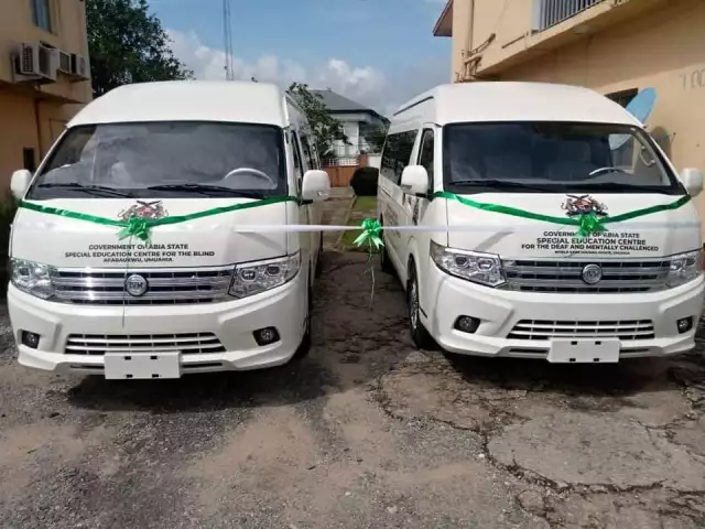 Governor Otti Fulfills Promise, Donates 2 New Buses To School For The Blind Umuahia (Photos) Governor Otti Fulfills Promise, Donates 2 New Buses To School For The Blind Umuahia (Photos)