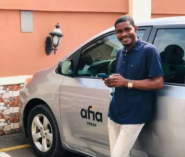 Journalist Monitoring Labour Strike In Abia, Attacked, Injured By Bank Security Personnel Journalist Monitoring Labour Strike In Abia, Attacked, Injured By Bank Security Personnel