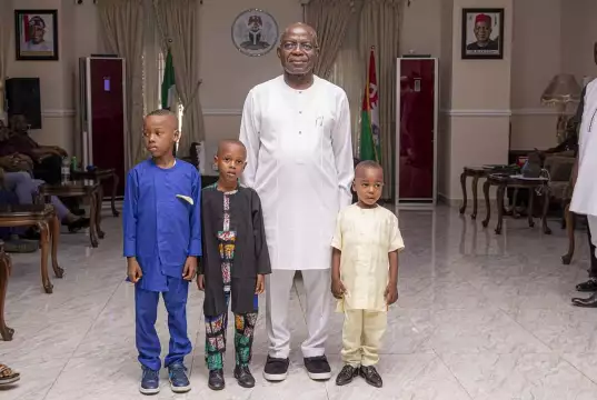 Gov. Otti Receives 3 Abducted Siblings, Tasks Parents On Security Of Their Children (PHOTOS) Gov. Otti Receives 3 Abducted Siblings, Tasks Parents On Security Of Their Children (PHOTOS)