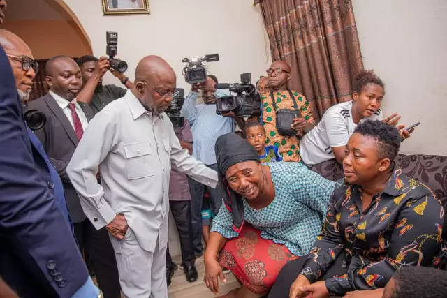 Otti Visits Families Of Slain Policemen, Says Attacks On Security Agencies Must End (Photos) Otti Visits Families Of Slain Policemen, Says Attacks On Security Agencies Must End (Photos)