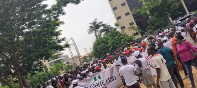 Thousands Of Kogi Youths Storm Fed High Court, Abuja In Solidarity With Ex-Gov Bello