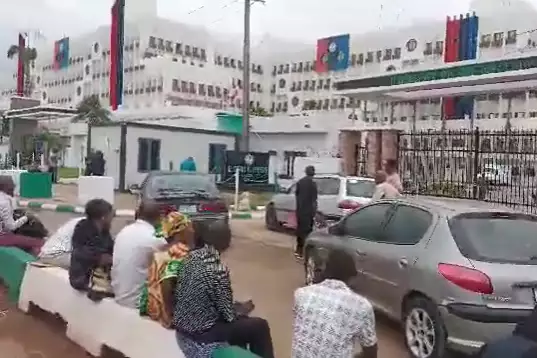 Staff Of Defence Ministry Abuja Protest Over Alleged Brutalisation