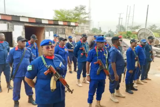NSCDC Nabs 12 In Abuja For Scavenging Amid Ban NSCDC Nabs 12 In Abuja For Scavenging Amid Ban