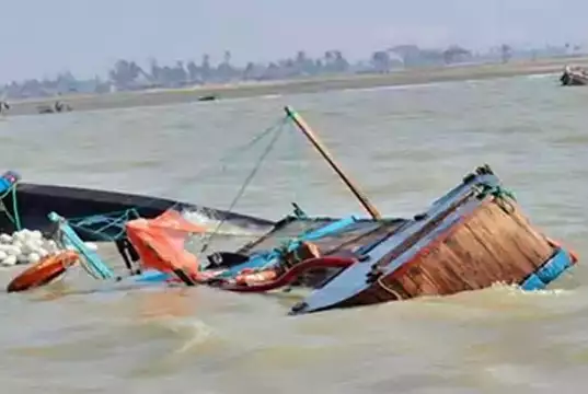 FG Launches Task Force To Tackle Boat Accidents In Nigeria FG Launches Task Force To Tackle Boat Accidents In Nigeria