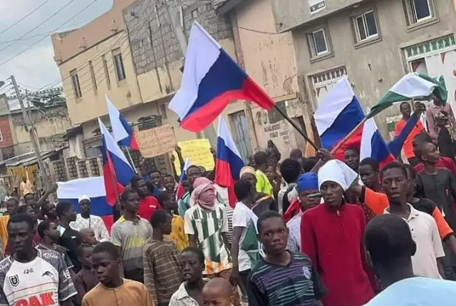 Police Move 76 Suspects Who Flied Russian Flags To Abuja