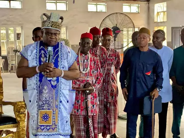 Parents In Abia Community To Face Fines For Not Sending Children To School Parents In Abia Community To Face Fines For Not Sending Children To School